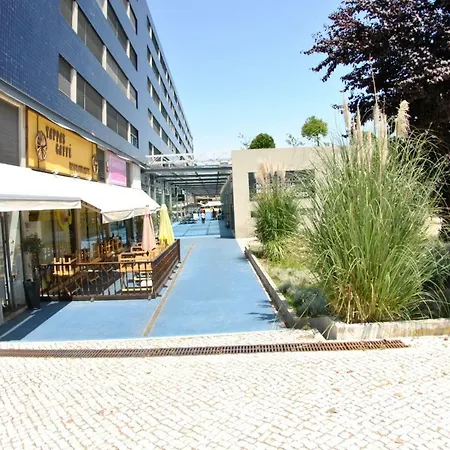 Parque Nacoes Prime 10 アパート リスボン