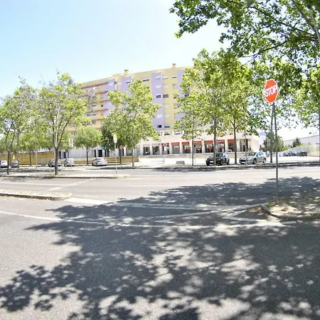 Parque Nacoes Prime 10 アパート リスボン